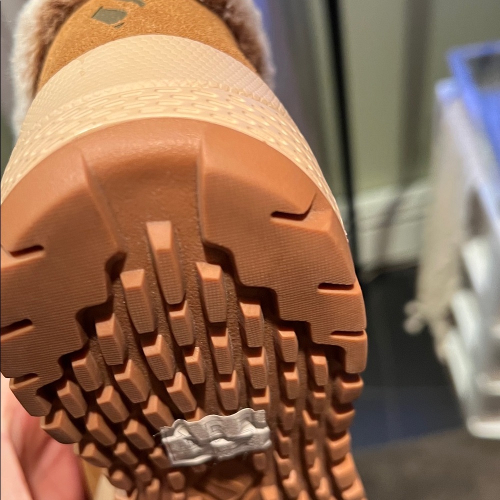 Skechers Brown Winter Boots Durable Comfort - Picture 6 of 6